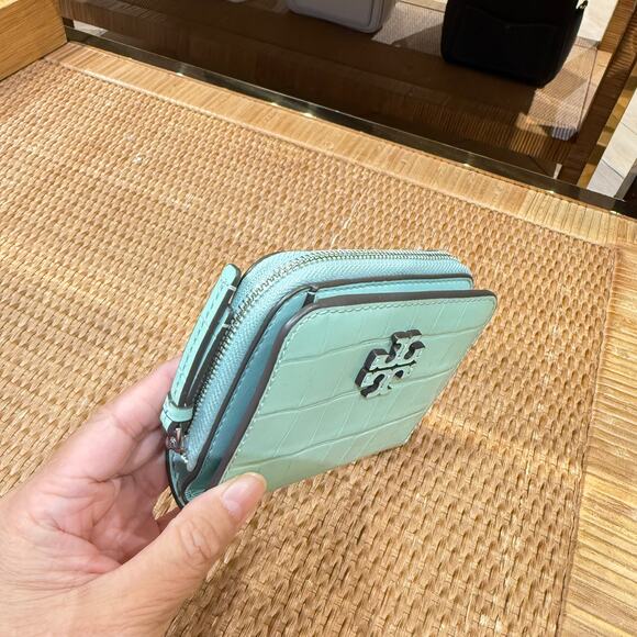 Tory Burch Thea Bifold Wallet 153390 In Northern Lights - Picture 2 of 8